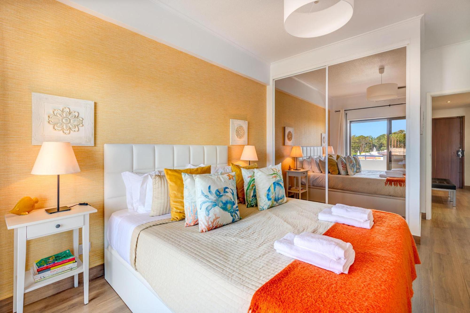 Apartamento Gomes -Free Airco, Wiffi & Swimming Pool- By Bedzy Porches  Esterno foto