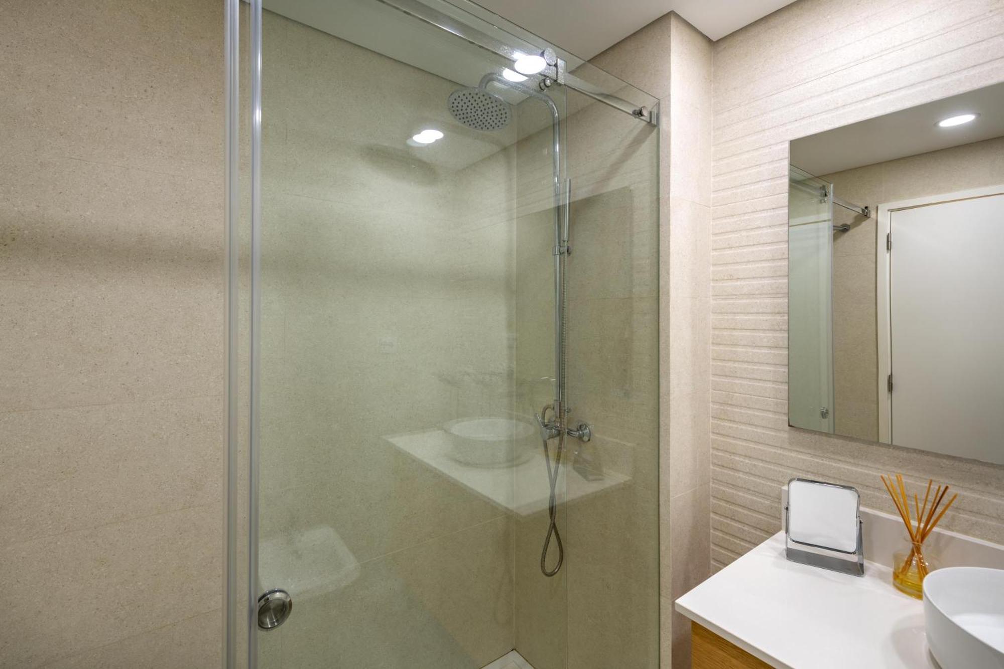 Apartamento Gomes -Free Airco, Wiffi & Swimming Pool- By Bedzy Porches  Esterno foto